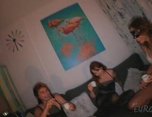 Late Night on Vacation with Brille and Cheri Getting Hitachi Vibed By Miss Pussycat