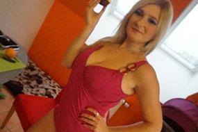 Audee Wakes Up Her Pussy