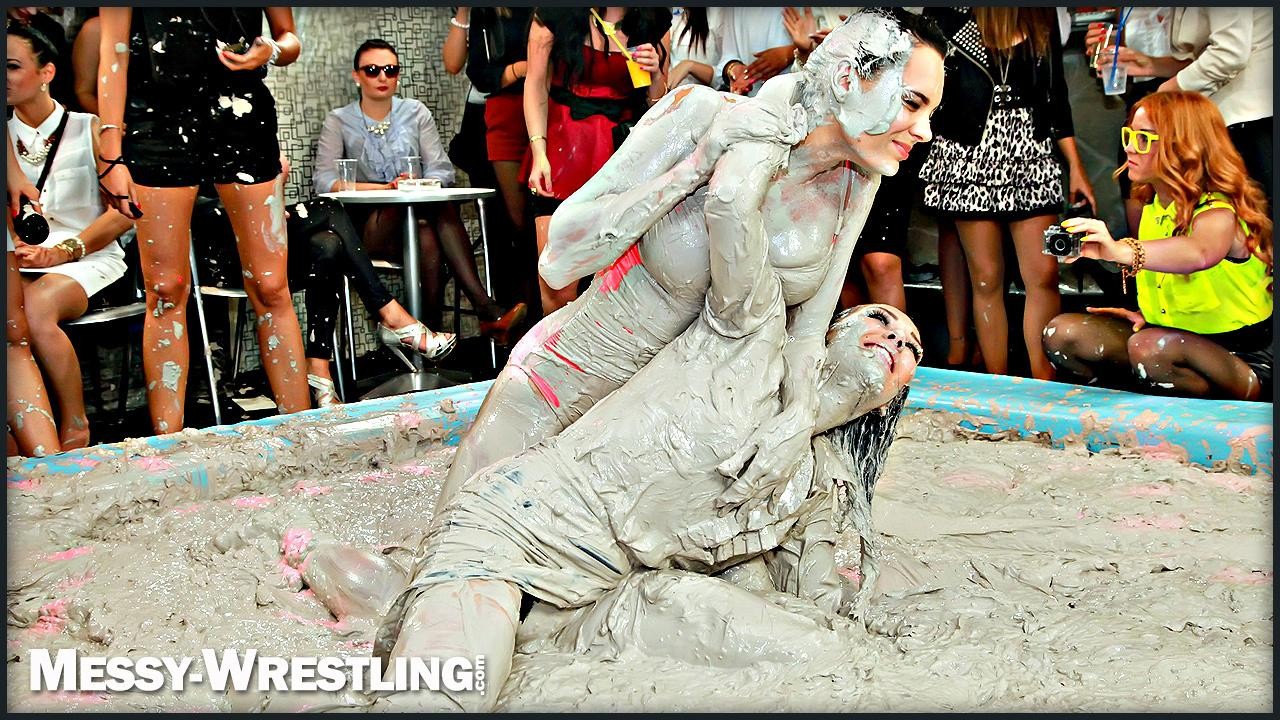 Different Styles Go Wild in the Mud - It's All One Big Mess in the End!