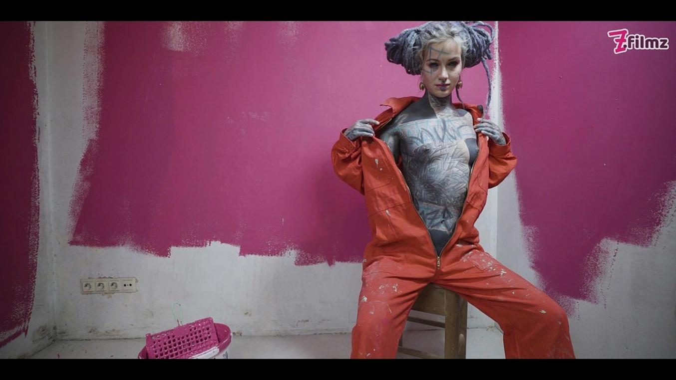 Skinny Tattooed Girl Work Wear Gets Horny Painting Solo Masturbation, Anal, Gapes, Squirt