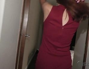 A Night with Kate Sottile Using a Glass Dildo Until She Cums