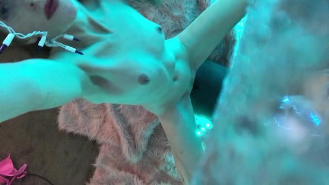 Freckledred Cums Twice With Her Dildo And Vibrator Under Blue Lighting