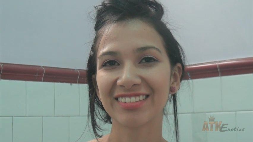 Salina - Shaving
