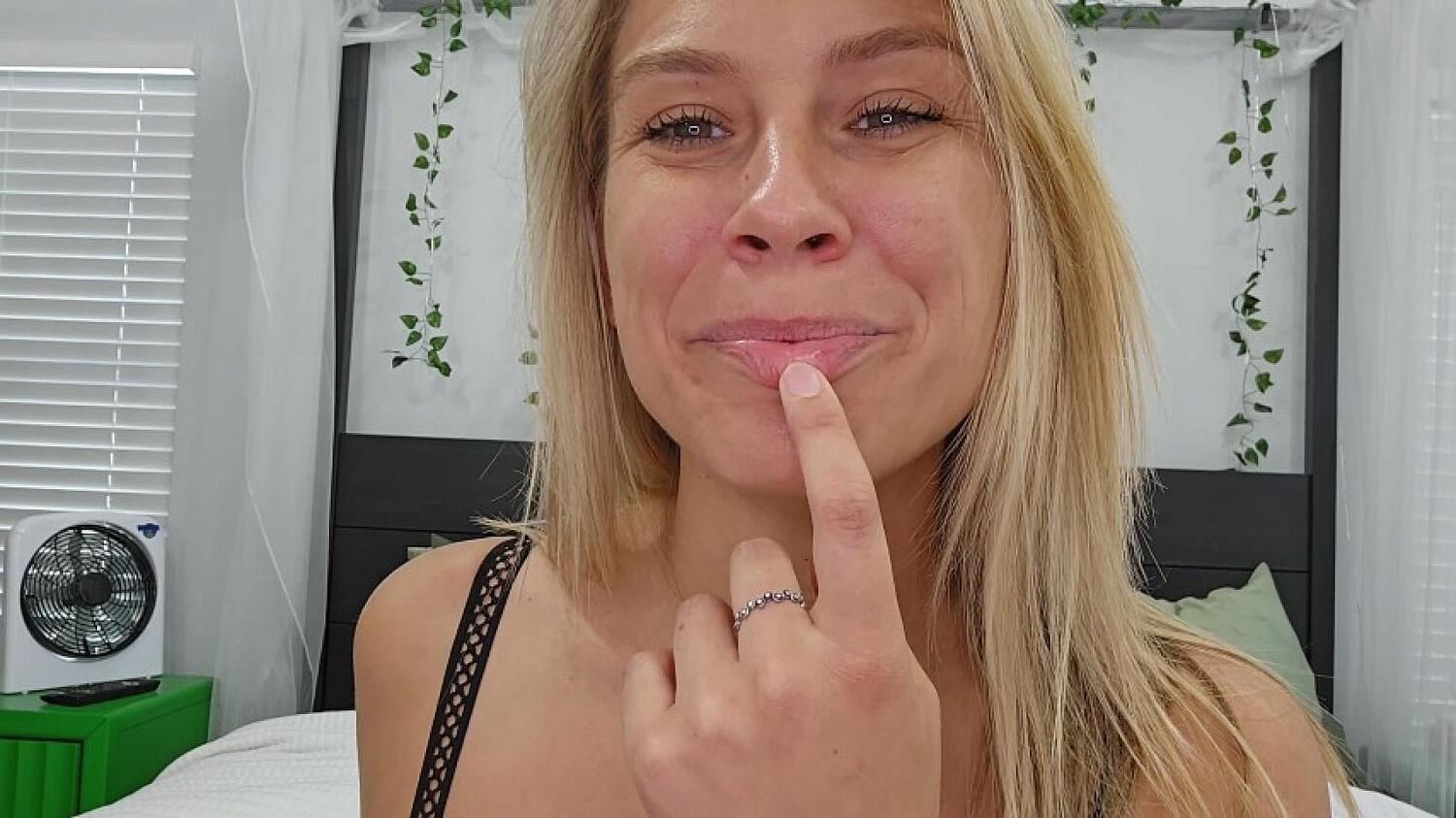 Marie Summer's Mouth Tour