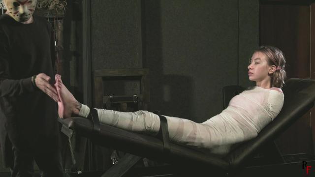Mummificated Silk Marie Gets Her Feet Spanked
