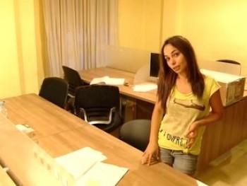 Crisis y Porno : La Mezcla Perfecta. El Dia Que Adira Decicio Dar Con El Cono En La Mesa y Decir Basta !