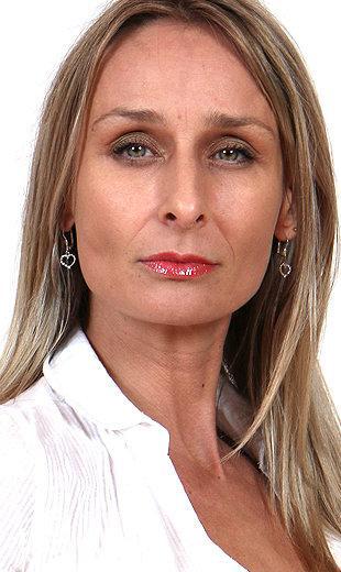 Gorgeous Czech MILF Stana Facesitting Cunnilungus