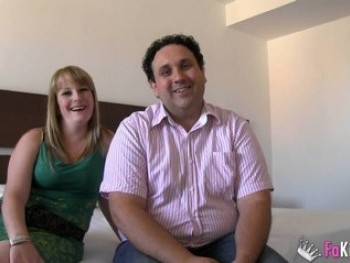 Mama Esta Cada Vez Mas Buena y Papa Disfruta Viendo Como Se La Follan. Jose y Sonia y Su Vida Liberal
