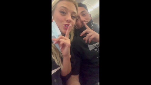 Crazy Handjob During a Flight