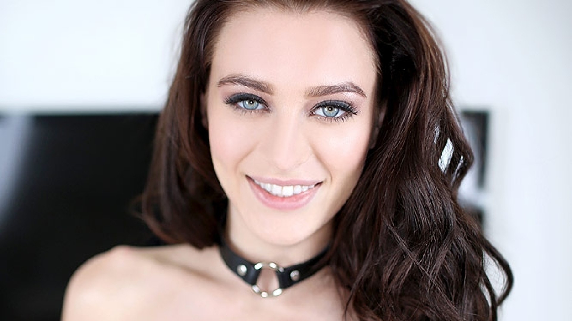 Amateur Allure features Lana Rhoades, a member favorites debut in stunning 4K! This GORGEOUS 19-year-old beauty is from Chicago, Illinois and she has a naughty secret. She saw her roommate (Stella) suck and swallow for Amateur Allure and now Lana wants to give it a try! Shooting porn has always been something Lana has fantasized about. She has never been in front of the camera before, but that is about to change. Ray discovers that Lana absolutely LOVES to suck and fuck! Lana sucks him off and stares up at him with her amazing eyes. He then lays her back and bangs her hard and fires a hot load of cum down her throat. What a babe! Enjoy, Thomas