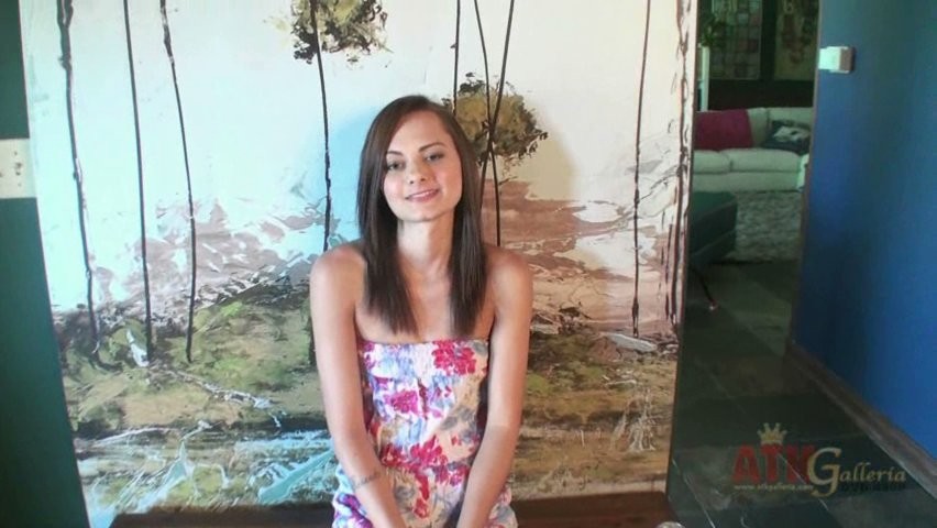 Mimi Rayne - Behind The Scenes