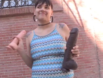 Vivi, 20 Years Old, Asks Us for a Double Penetration. the Gifts From Fakings to Vivi Sevilla.