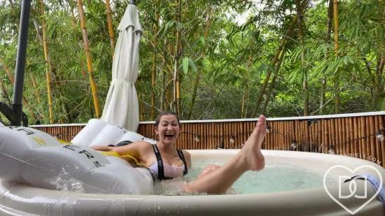ZZ Floaty Fun