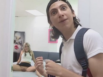 Cock Death Showdown. Yunnox and Filipe on an Delirious Scene.