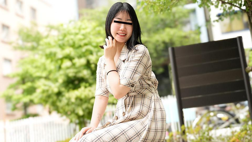 A Mix Of Saliva And Love Juice! A Married Woman's Intense Ptom Sex! : Mie Arakawa