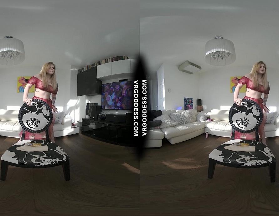 Hot Babe Melonie Extreme Fisting Pussy Opening Up and Stretching Her Gash