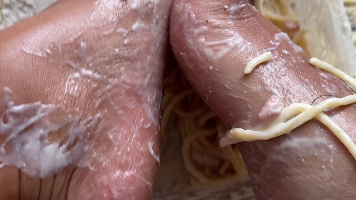 Selfie Fetish 39: Spaghetti, Sauce, And My Feet Ruined The Whole Plate