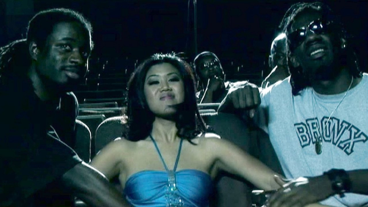 Asia Spreads Her Legs At The Theatre