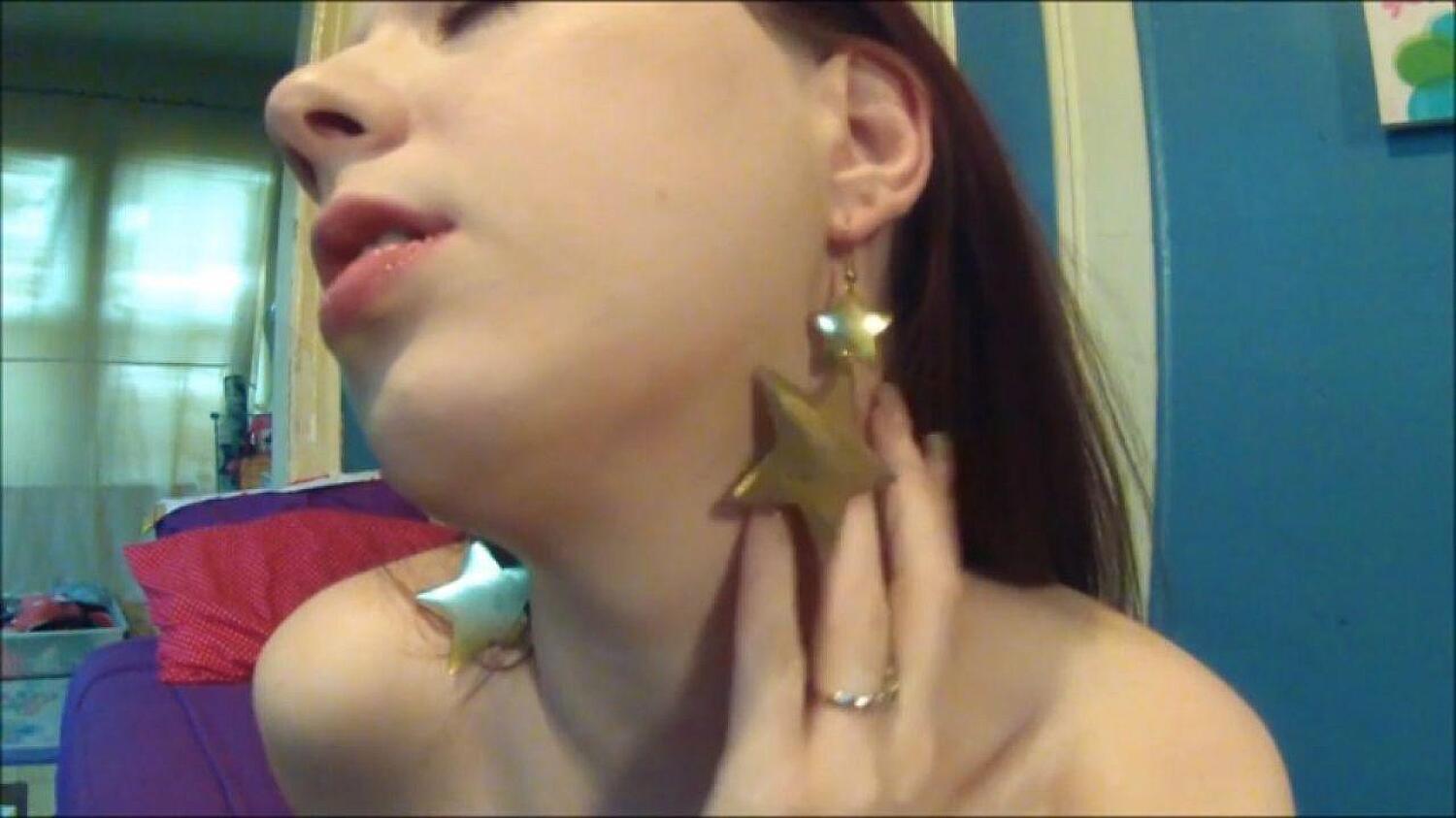 Shiny Dangling Star Earrings