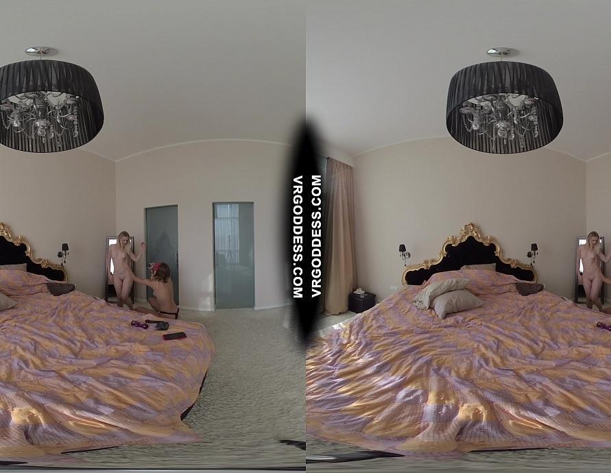 Lesbian Sex Strapon Fucking Sucking Layla with Miss Pussycat