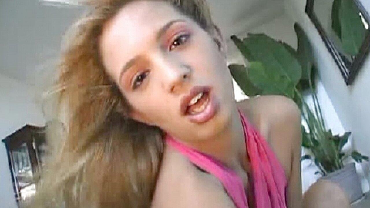 Dani Nixx Is A Fresh Mommy Who Loves To Fuck