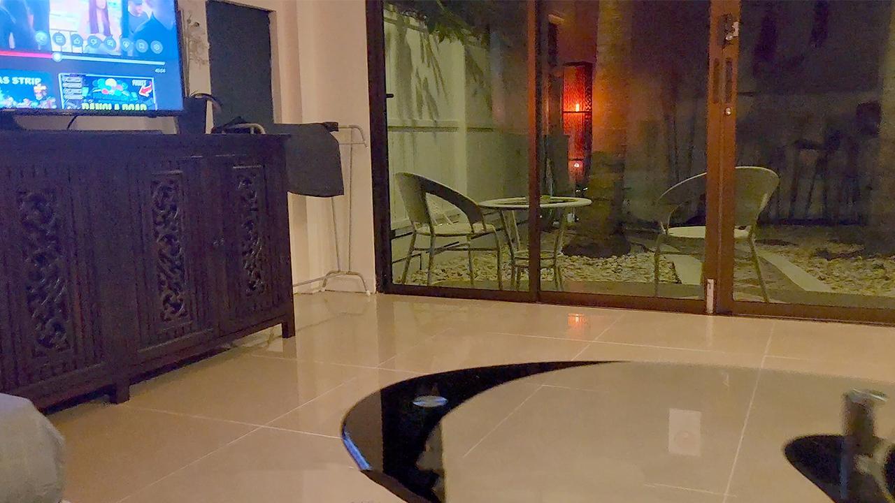 Room In Phuket Plus New Girl?