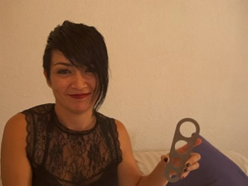 Alexia, a Divorced Chick That Looks for 18Yo Boys Wit a Good Cock. She's Got Her Own "Cock Caliber"!