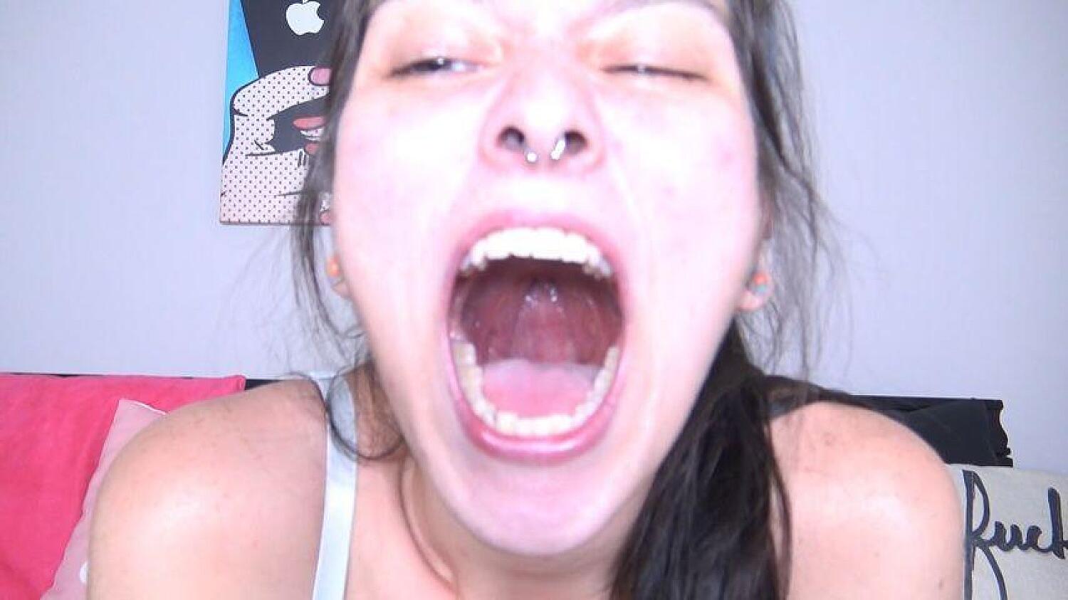 Alaia Hallows First Mouth Tour