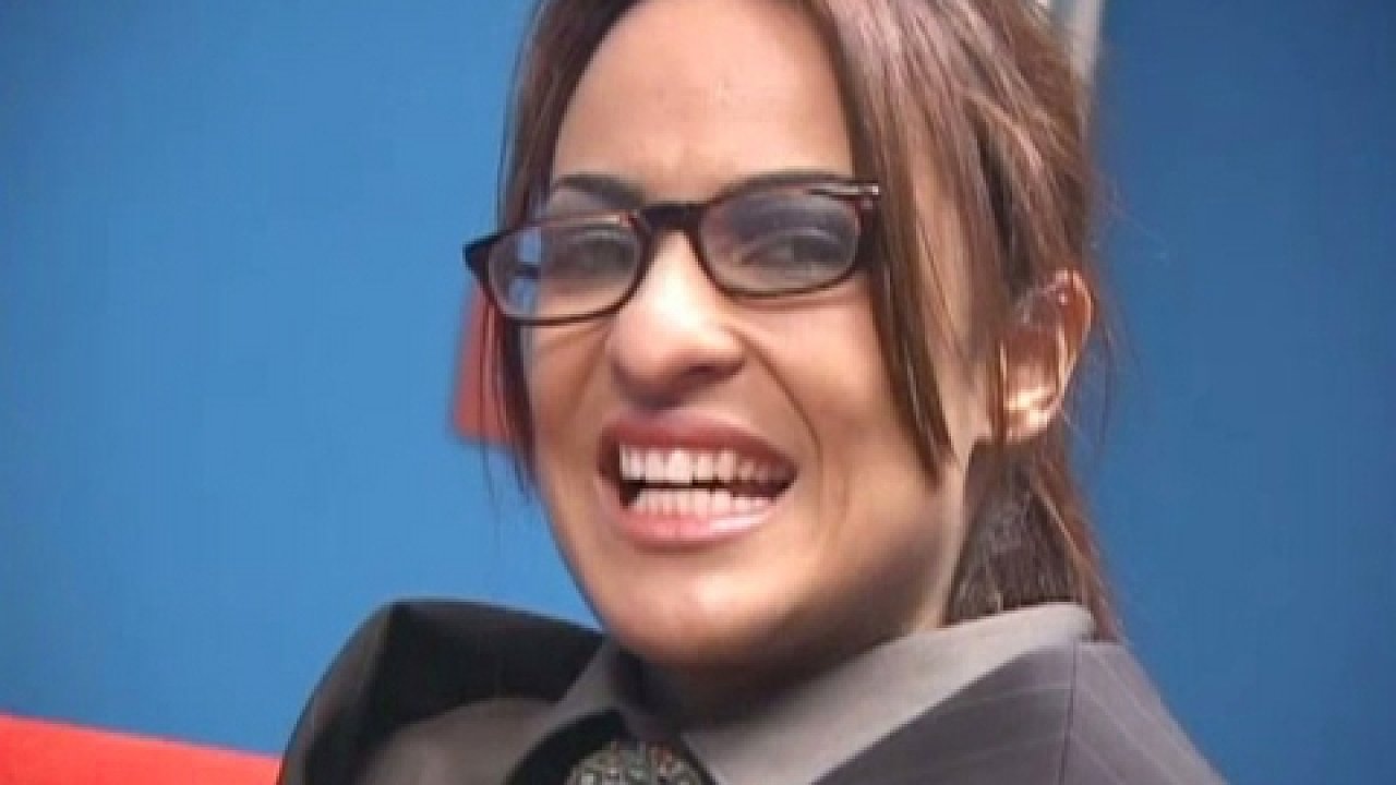 Bella Plays Naughty Secretary And Fucks The Boss Keeping Her Glasses On