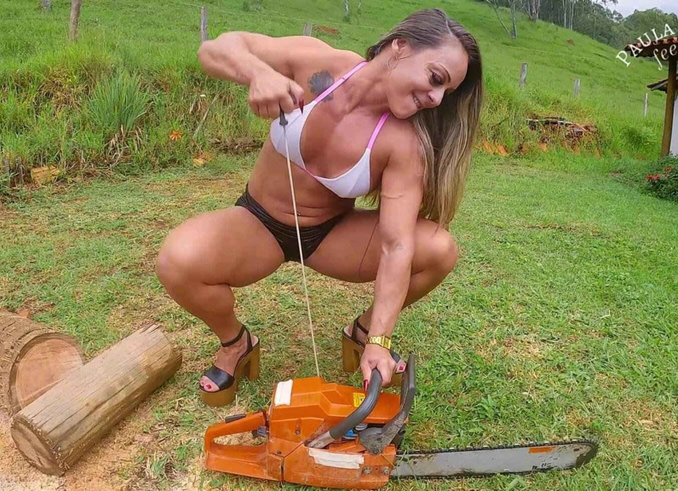 Cranking Seduction - Pull, Paula!