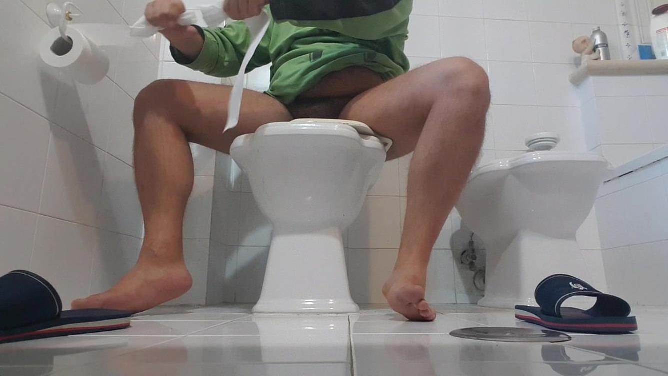 Gg - Morning Dump And Feet