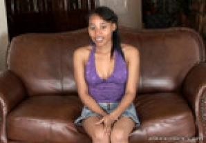Monique - Masturbation