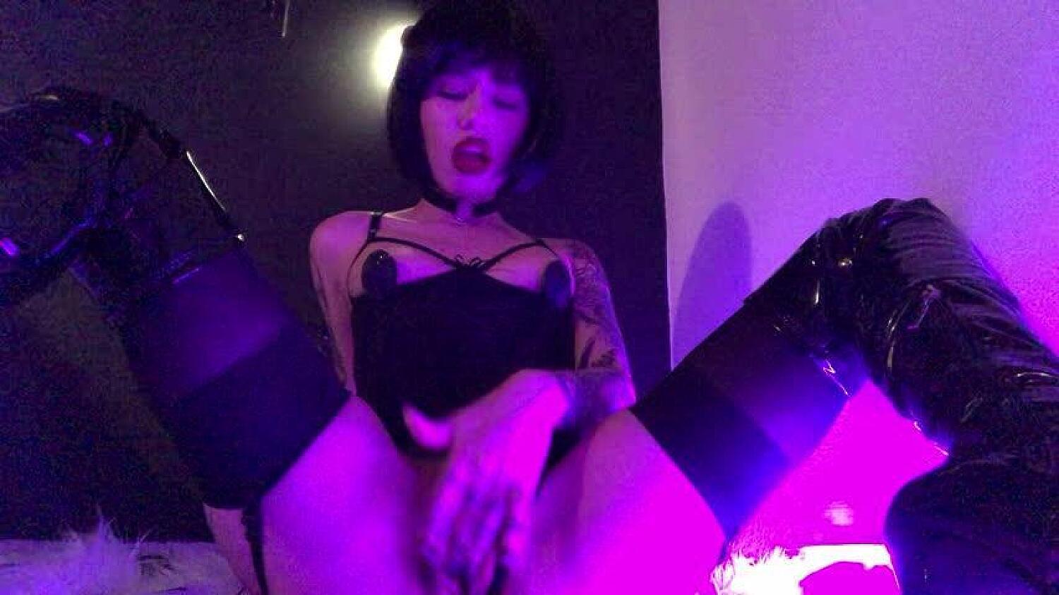 Naughty Madam Fingering