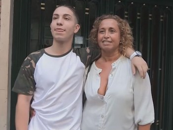 Sex Scandal! 47 Years Old Teacher Fucks Her 18Yo Pupil.
