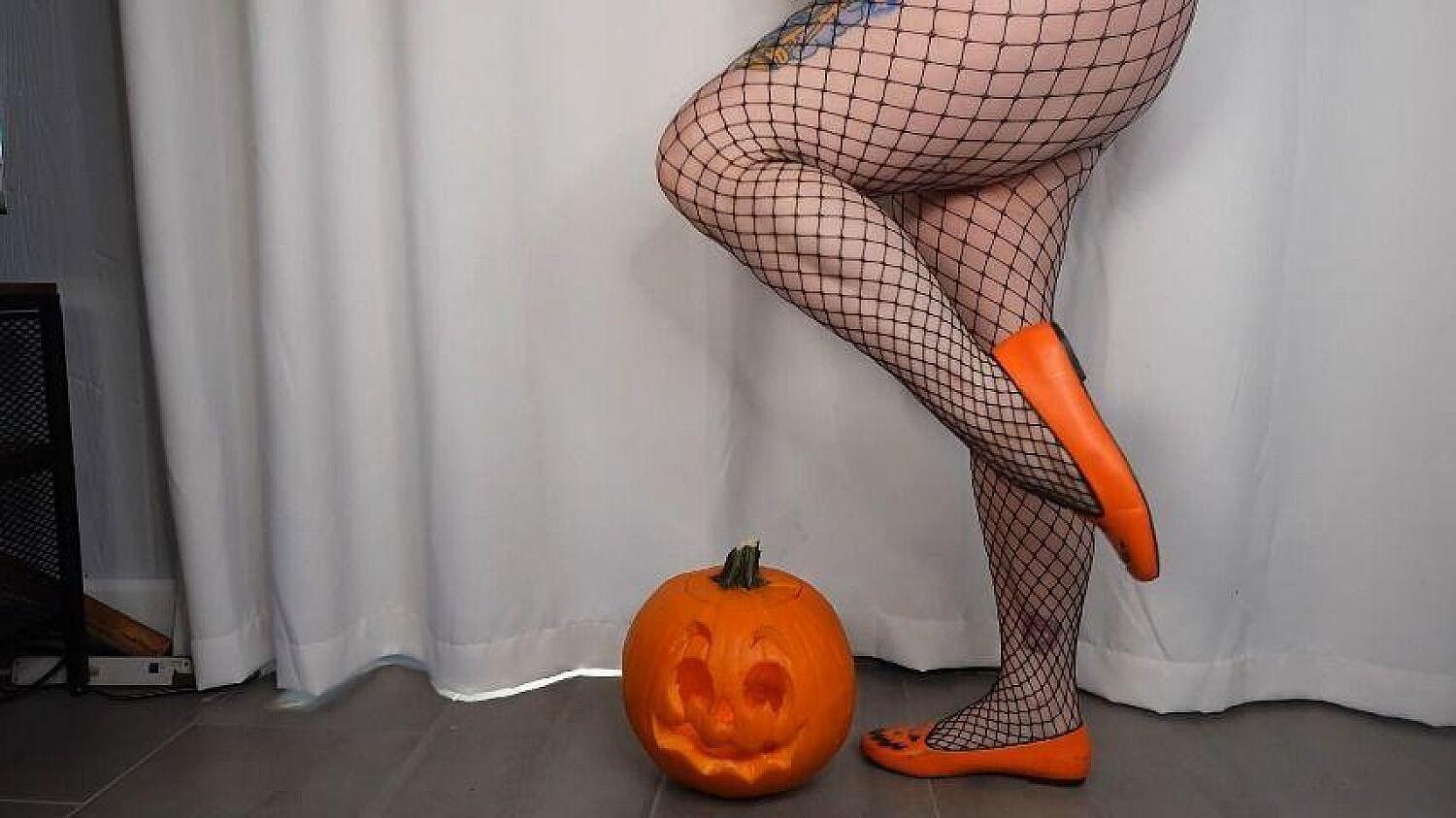 Calves Flex In Fishnets-Halloween Theme