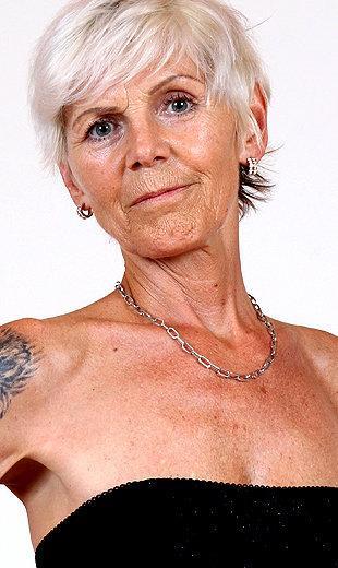 Skinny Hot Legs Gilf Ruta Bushy Cunt Facesitting