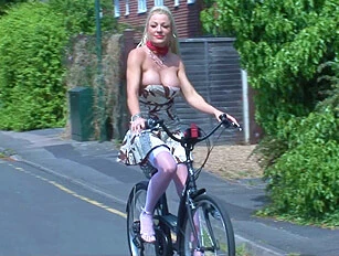 Cindy Behr Gets a Fuck After a Bicycle Ride