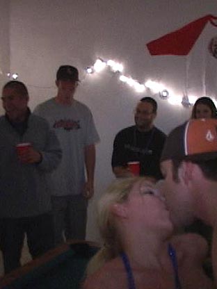Sexy Sorority Party - V2