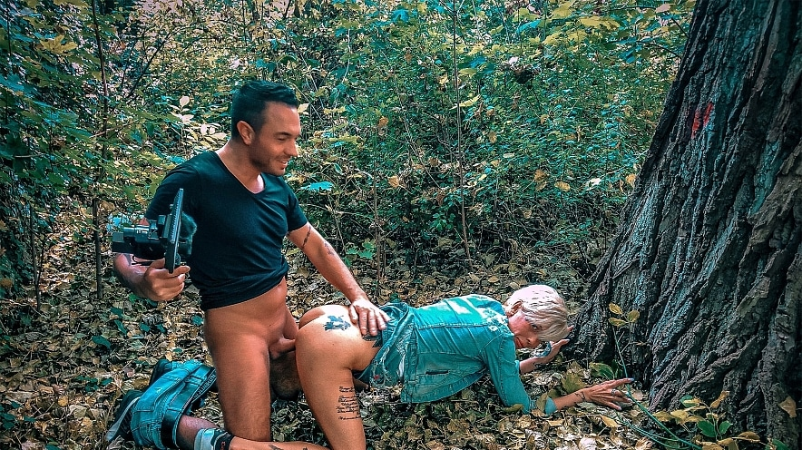 Vicky Hundt: Wins the Big Dick Lottery