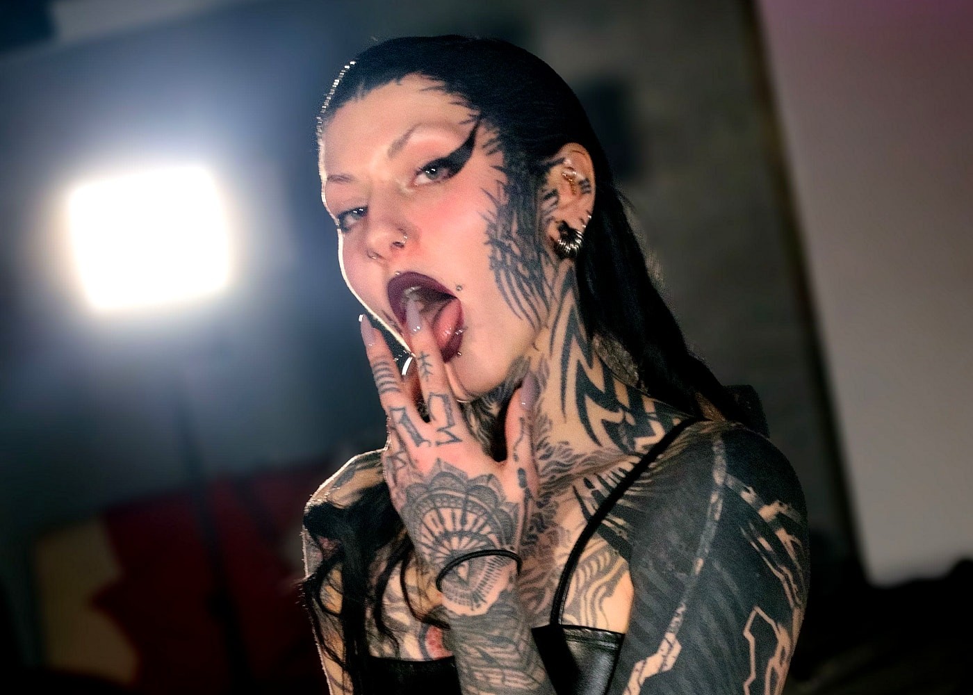Gorgeous Xio Xander Showed Off Her Magnificent Ink