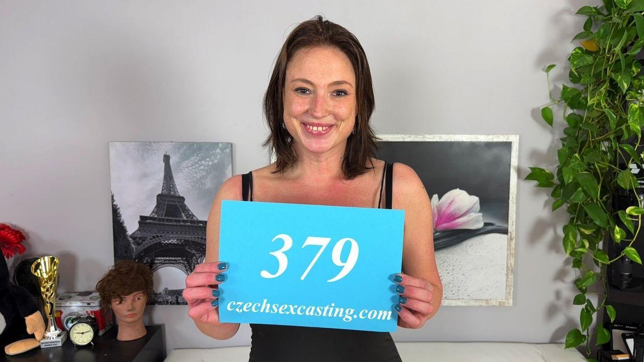Hot Czech MILF Wants To Be Fucked By A Pro