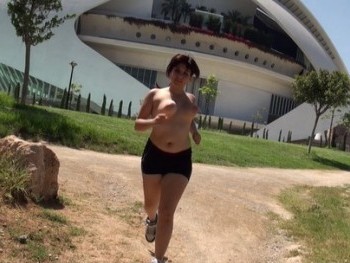 College Girl, 22 Years Old and with a Tad of Nerd. Ihintz Navarro, Catalan Living in Valencia