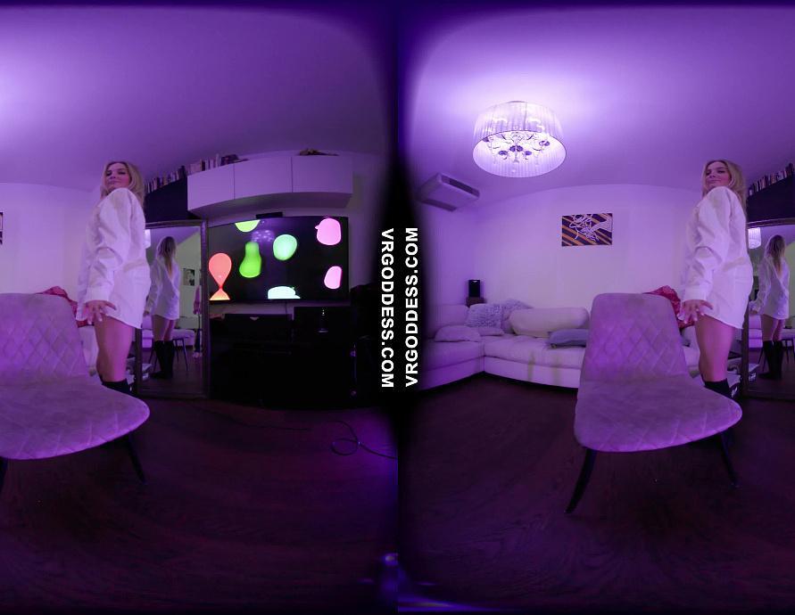 Striptease Dancing And Masturbating With A Glass Dildo In The Mirror Night Time In The Penthouse