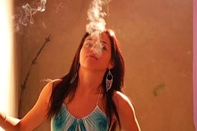 Smoking Alisa