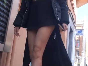 After Masturbating in the Restaurant Bathroom, We Get Keisimar Around Madrid with a Plug Inside Her Pussy.