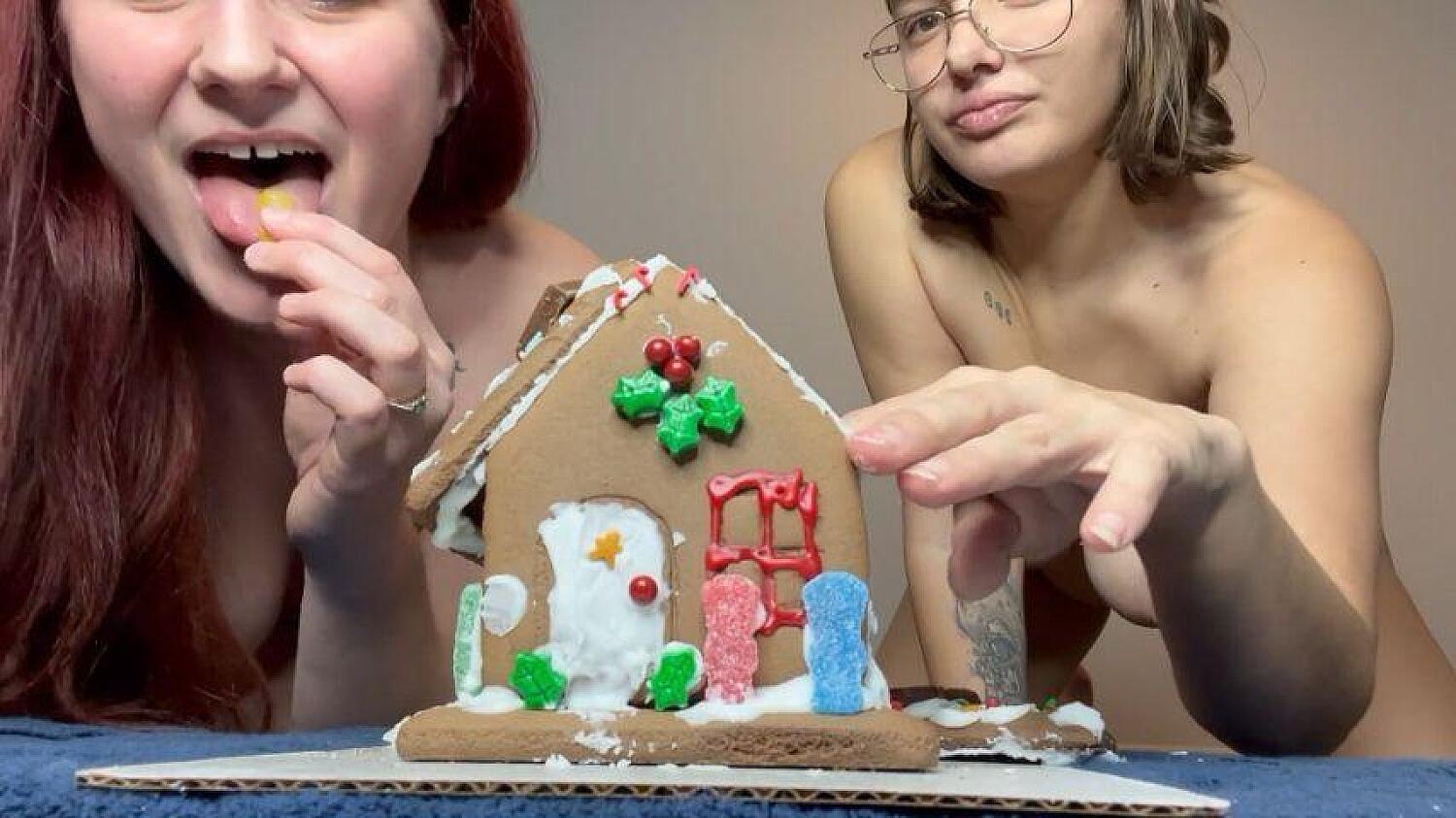 Giantesses Discover A Village