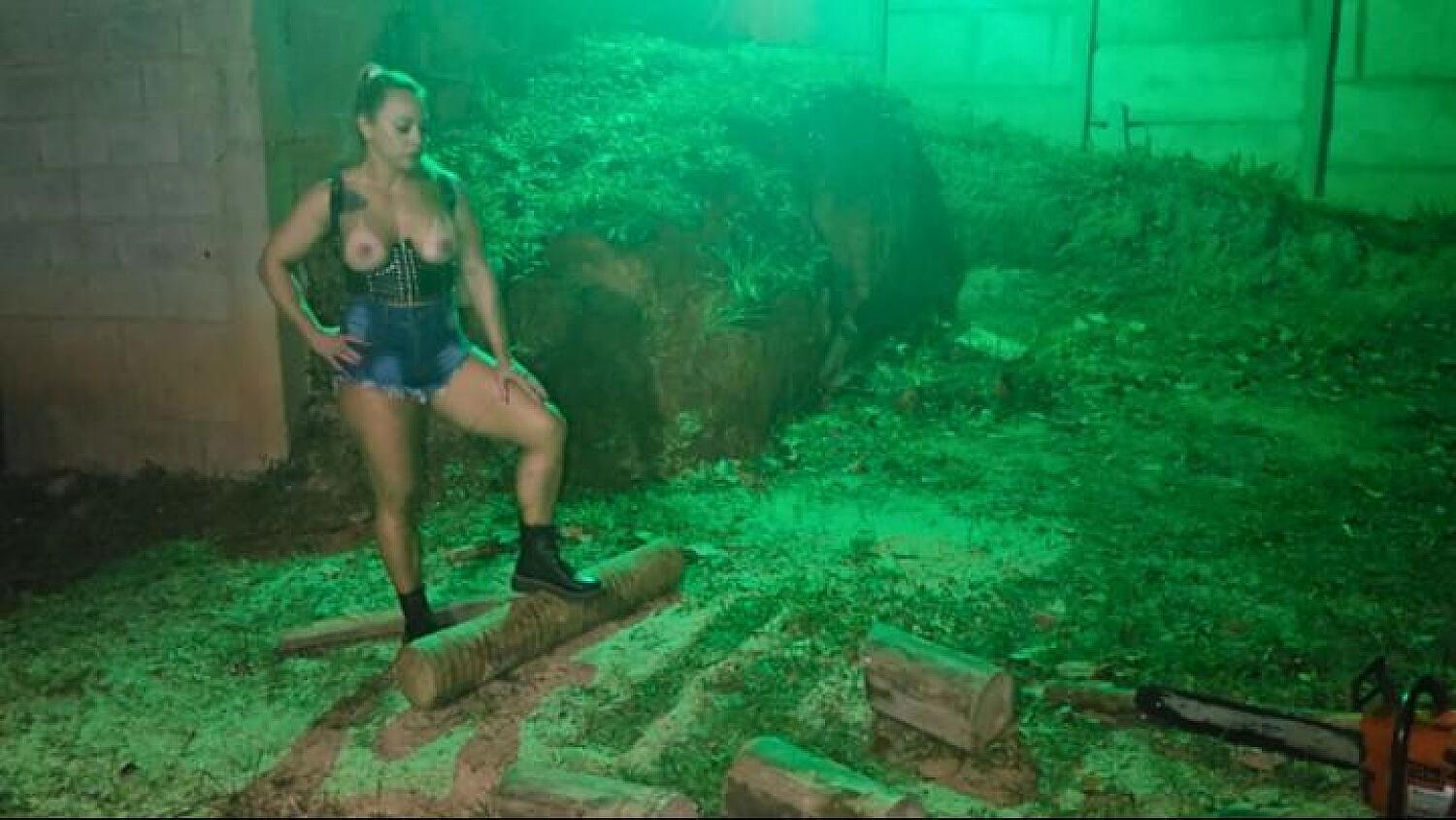 Chainsaw Queen - Top Less