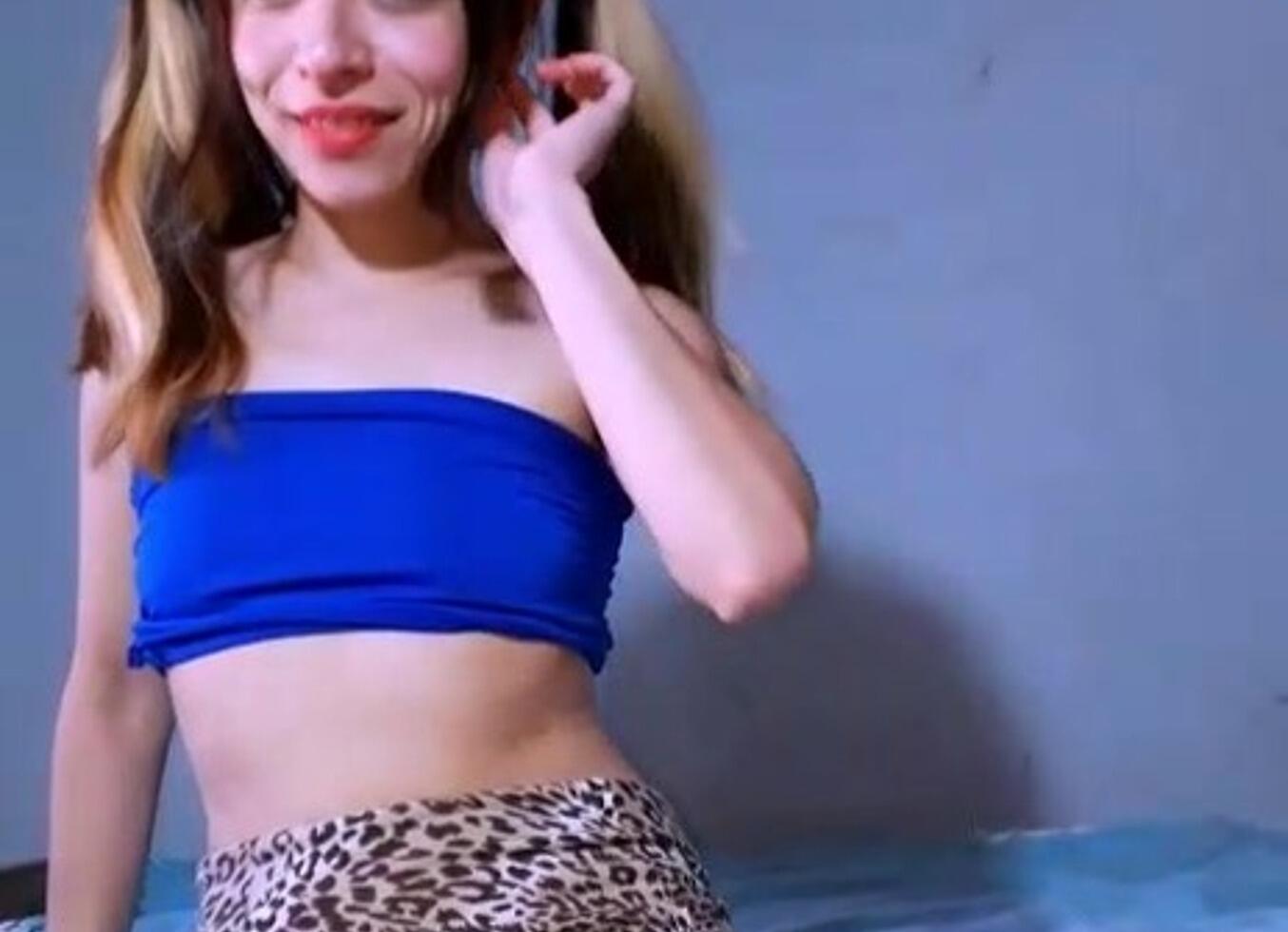 Bonneyuwu - 10:00 Top Azul Pollera Animal Print