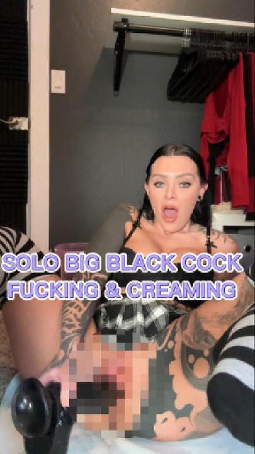 Solo 12 Inch Big Black Cock Fucking & Creaming