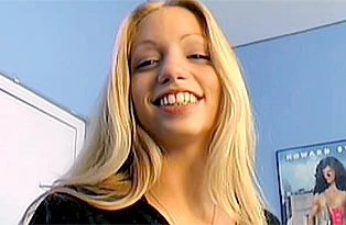 Roxanne Makes a Perfect Pornstar